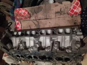 CX7 2.3Т 2007 258кс. - Глава, клапани, валове, капак, дефазатор, снимка 2