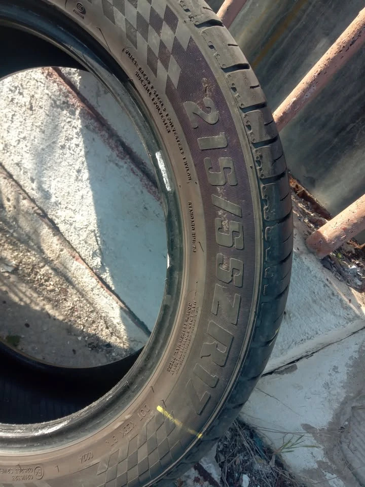 Гуми Летни 215/55R17, снимка 3 - Гуми и джанти - 54243197