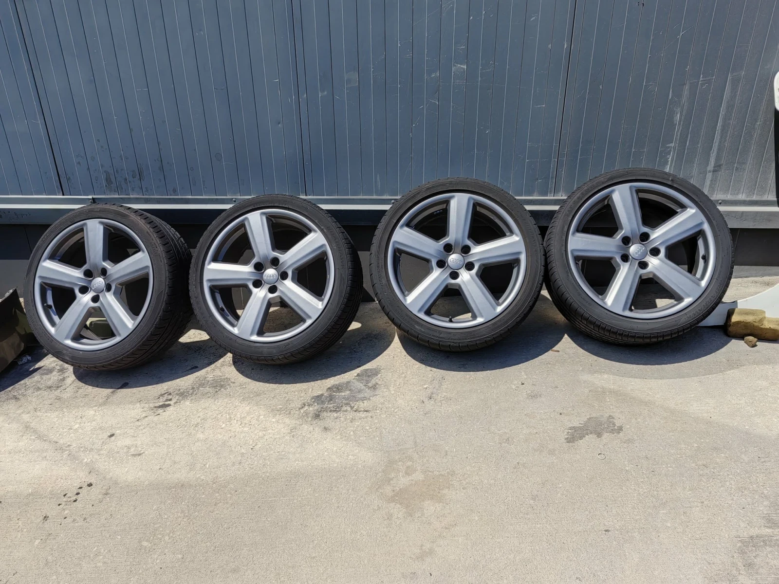 Гуми с джанти Firestone 235/45R18