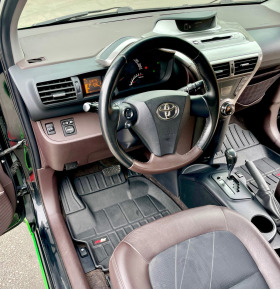 Toyota IQ 1.3 avtomat, снимка 11 - Автомобили и джипове - 45792955