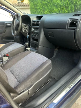 Opel Astra 1, 6i 75кс. КЛИМАТИК, снимка 10