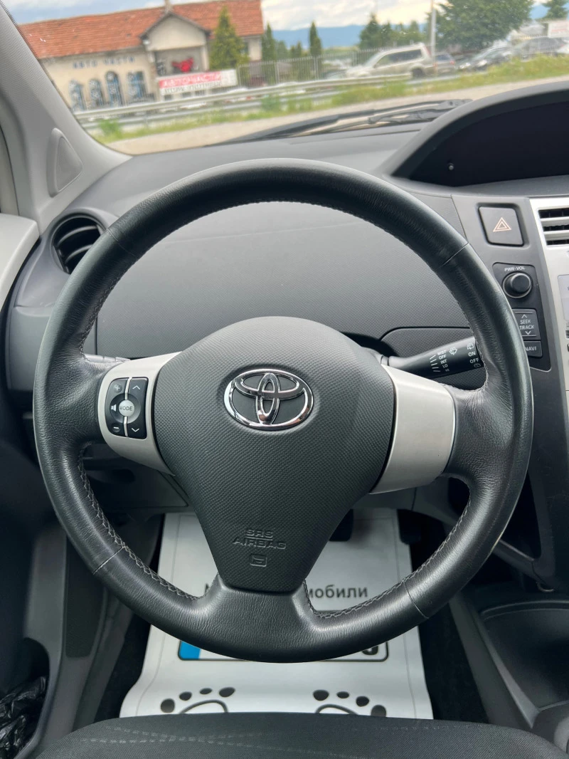 Toyota Yaris 1.4 D4D 68000km!!!!, снимка 11 - Автомобили и джипове - 46355003