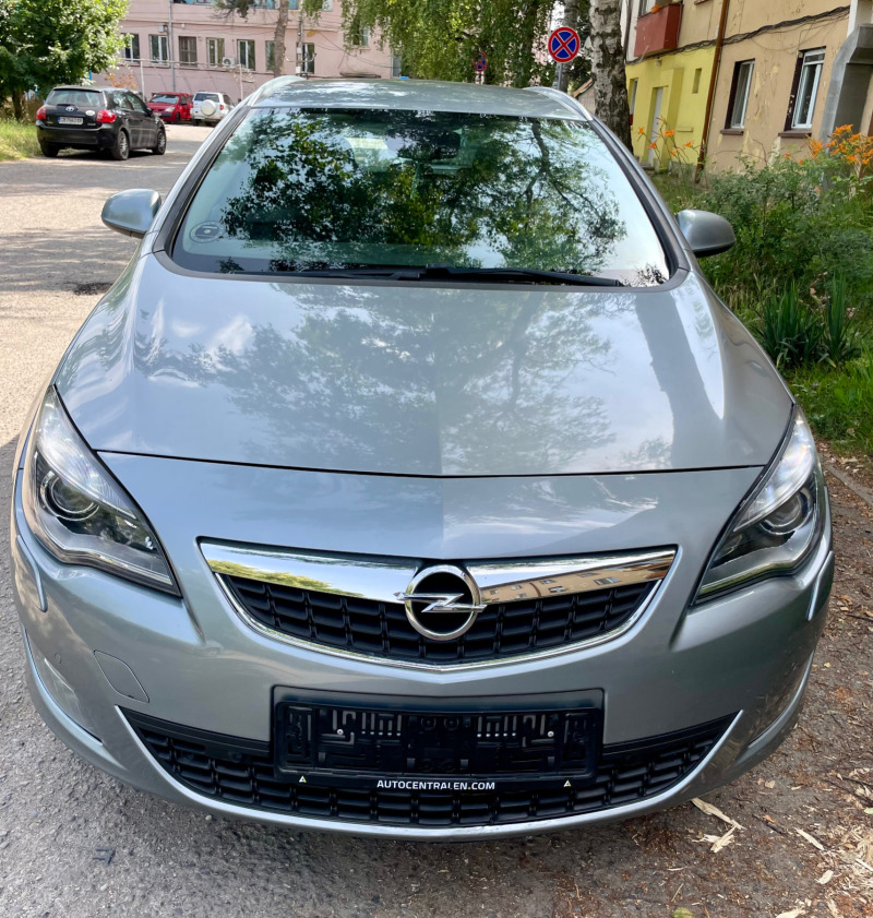 Opel Astra  20CDTI, снимка 1 - Автомобили и джипове - 46293926