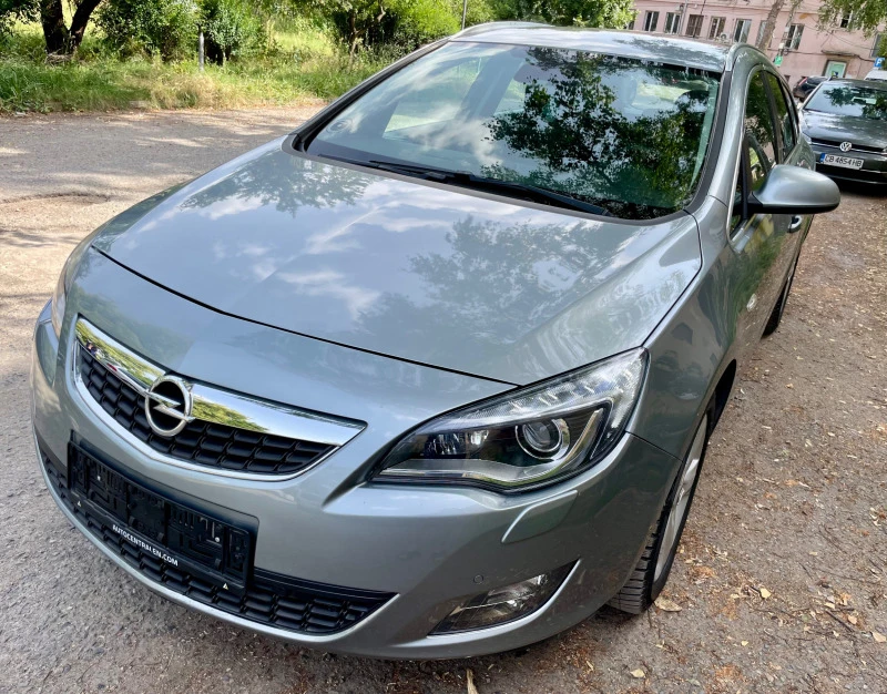 Opel Astra  20CDTI, снимка 2 - Автомобили и джипове - 46293926