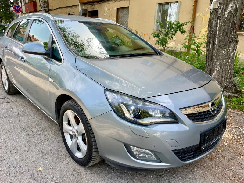 Opel Astra  20CDTI, снимка 8 - Автомобили и джипове - 46293926