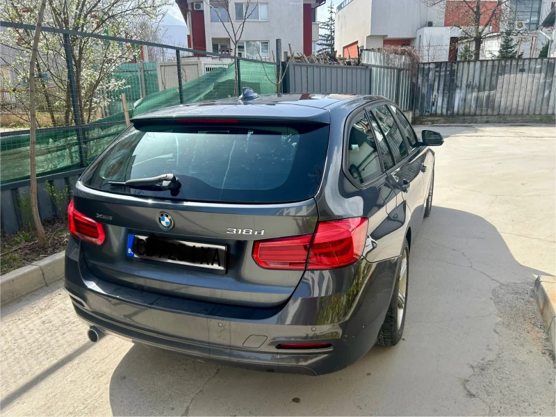 BMW 318 Xdrive, 2017, снимка 9 - Автомобили и джипове - 49061657