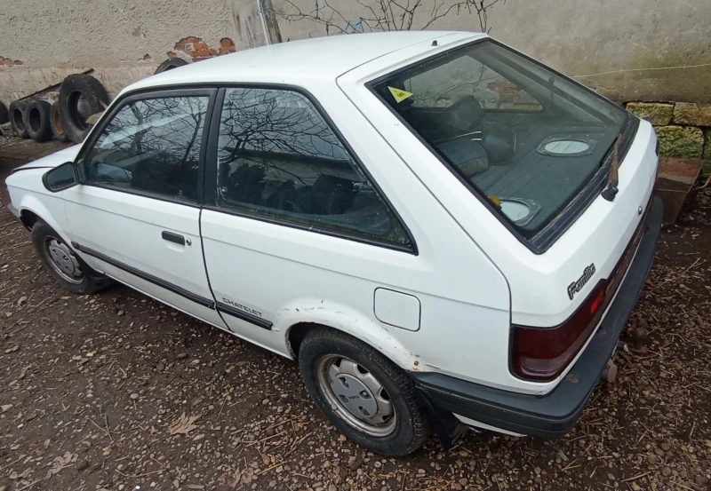 Mazda 323, снимка 3 - Автомобили и джипове - 48960907