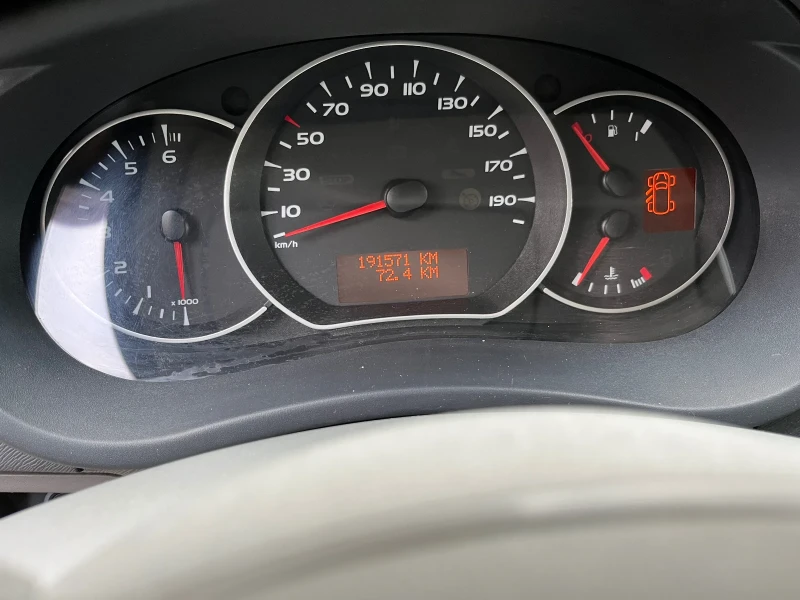 Renault Kangoo, снимка 10 - Автомобили и джипове - 49124344