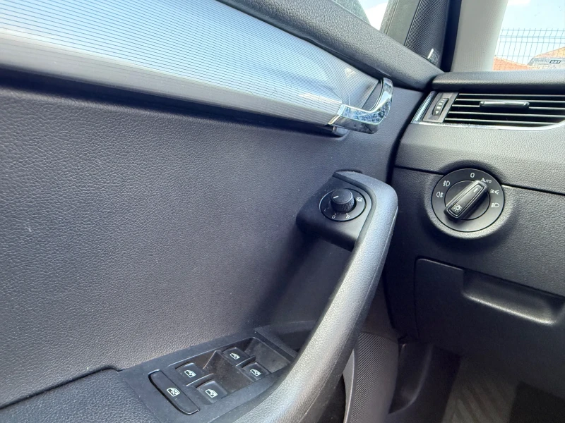 Skoda Octavia 1.6TDI DSG, снимка 7 - Автомобили и джипове - 50101141