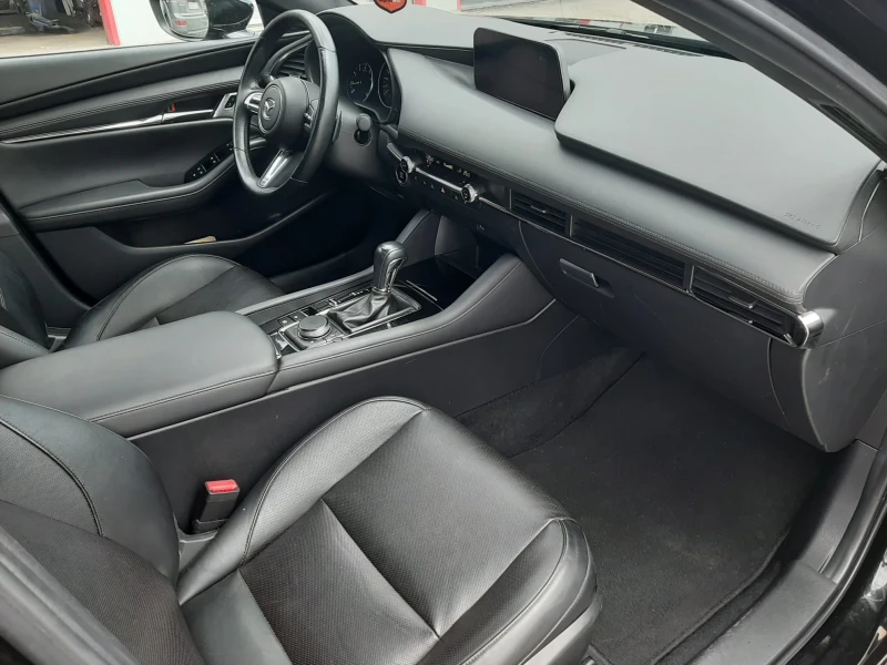 Mazda 3 GT 2.5 L SKYACTIV PREMIUM , снимка 11 - Автомобили и джипове - 52115233