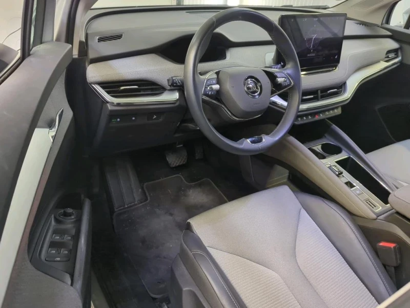 Skoda Enyaq, снимка 5 - Автомобили и джипове - 52317418