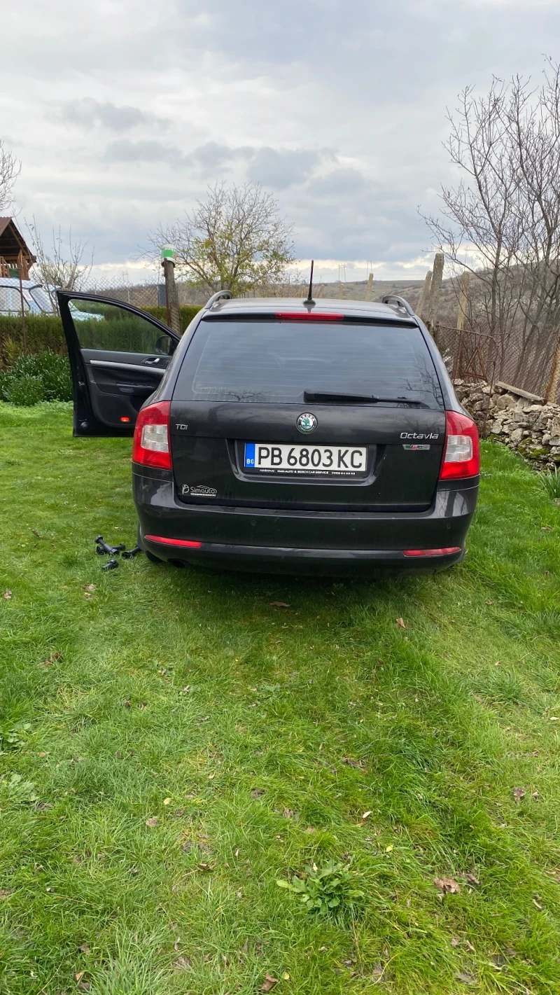 Skoda Octavia 1.6TDI, снимка 6 - Автомобили и джипове - 52676286