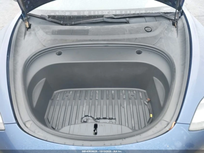 Tesla Model 3 U  U UX All Wheel Drive, снимка 17 - Автомобили и джипове - 52878370