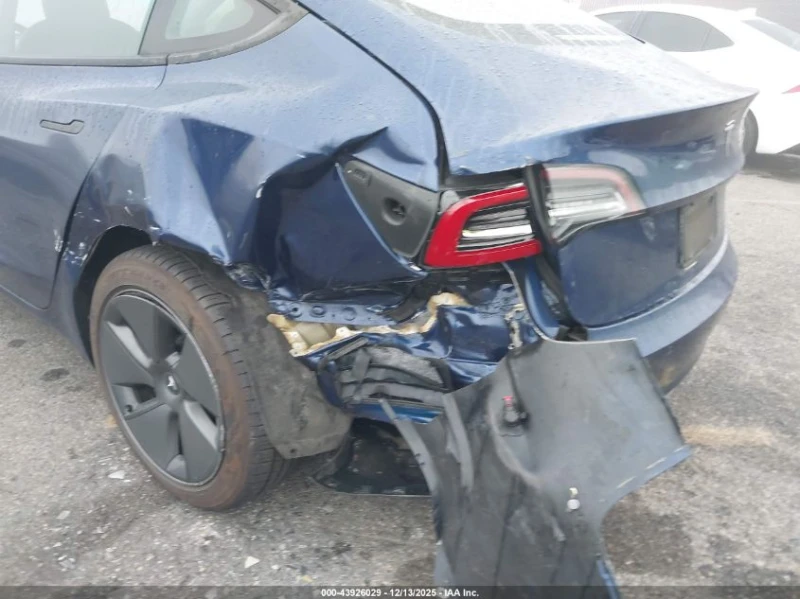 Tesla Model 3 U  U UX All Wheel Drive, снимка 13 - Автомобили и джипове - 52878370