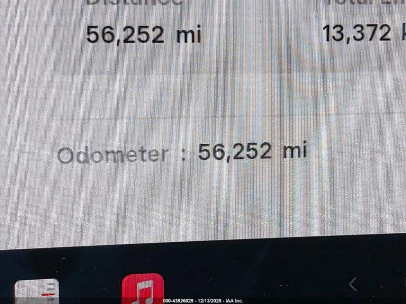 Tesla Model 3 U  U UX All Wheel Drive, снимка 8 - Автомобили и джипове - 52878370