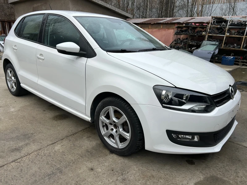 VW Polo 1.6 TDI, снимка 2 - Автомобили и джипове - 53009066