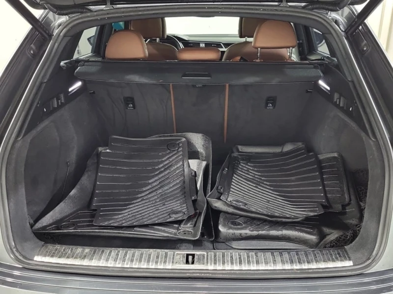 Audi E-Tron S-Line * TECHNIK * CARFAX * , снимка 14 - Автомобили и джипове - 53238895