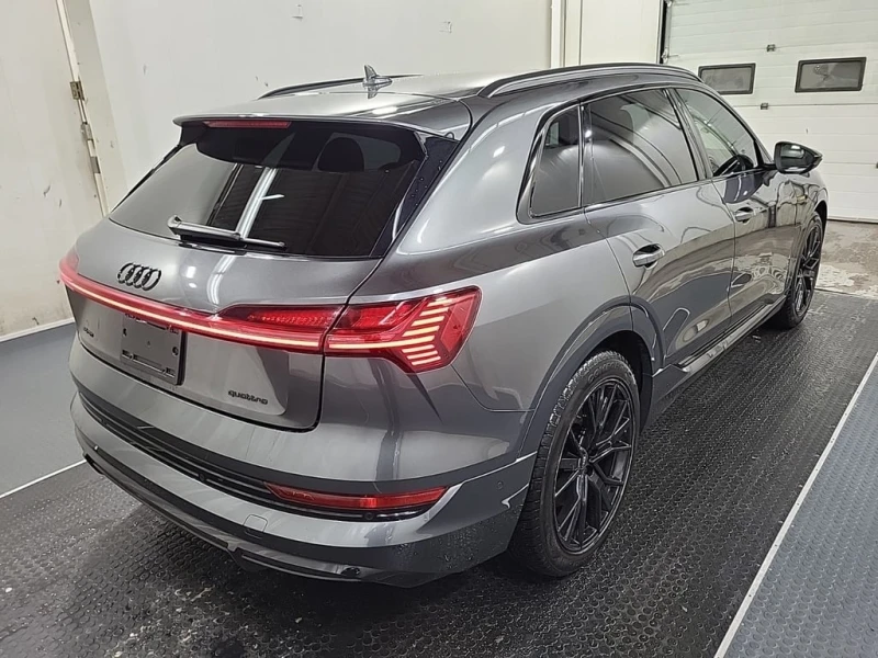 Audi E-Tron S-Line * TECHNIK * CARFAX * , снимка 4 - Автомобили и джипове - 53238895