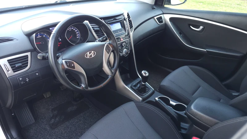 Hyundai I30 1.4 CRDI, снимка 7 - Автомобили и джипове - 53407235