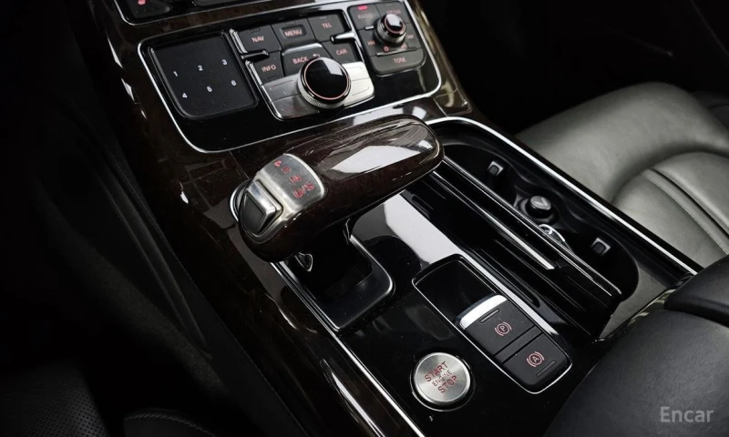 Audi A8, снимка 9 - Автомобили и джипове - 53563762