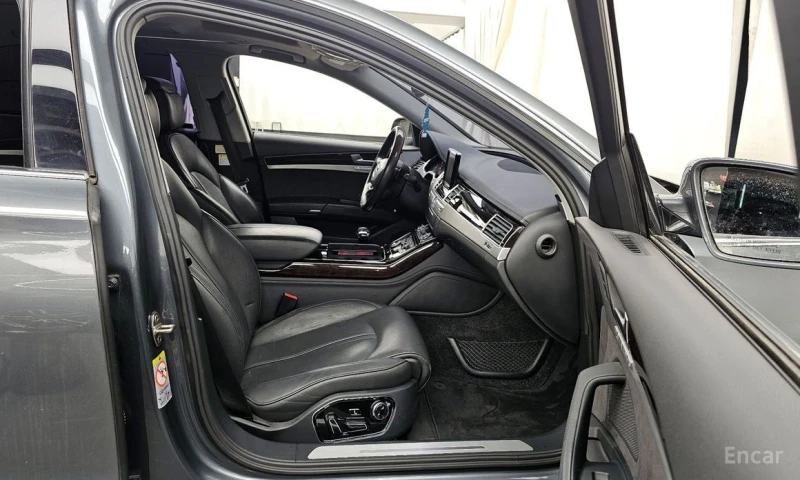 Audi A8, снимка 11 - Автомобили и джипове - 53563762