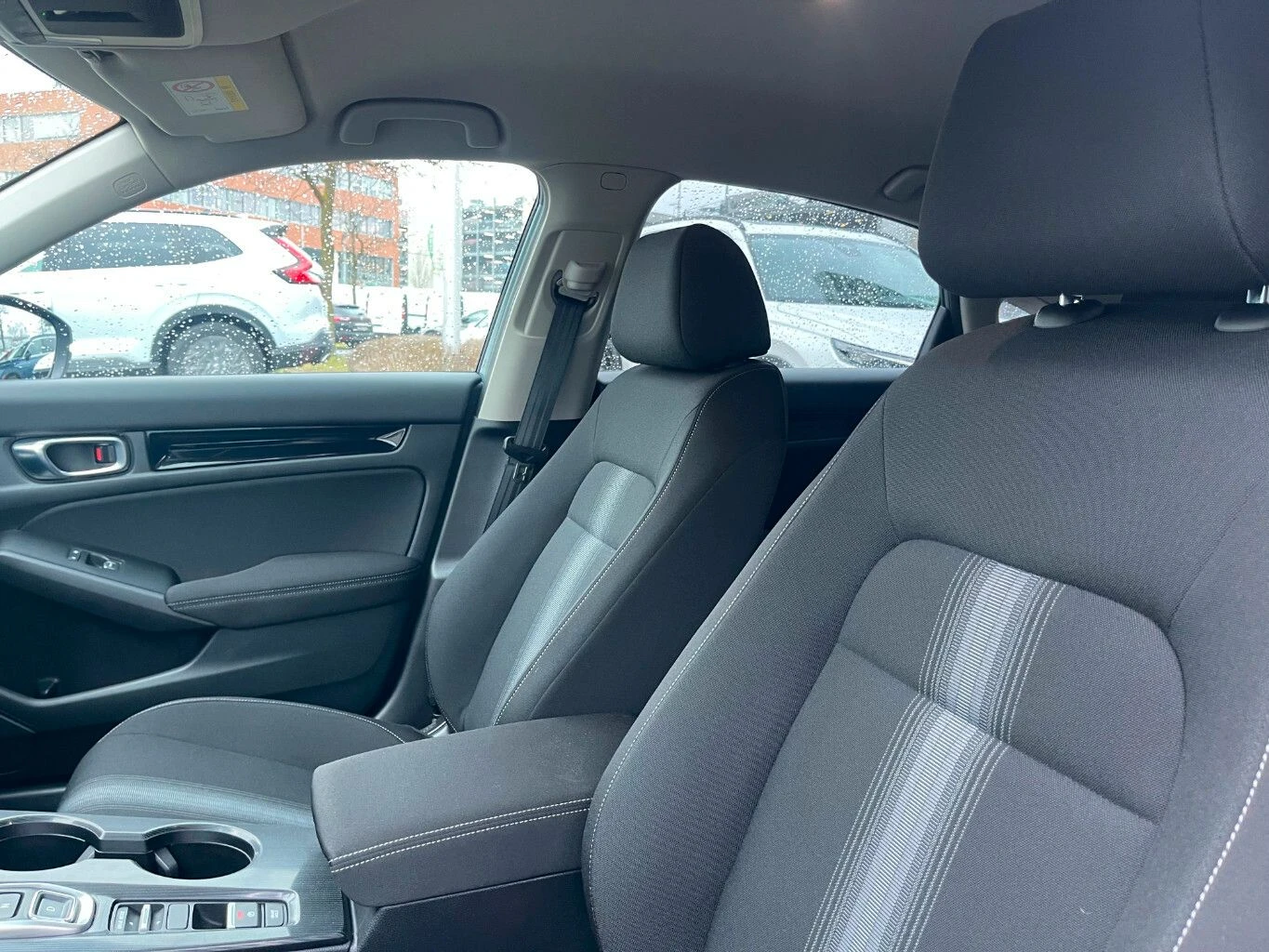 Honda Civic 2.0 i-MMD Hybrid Elegance | Mobile.bg — изображение 11
