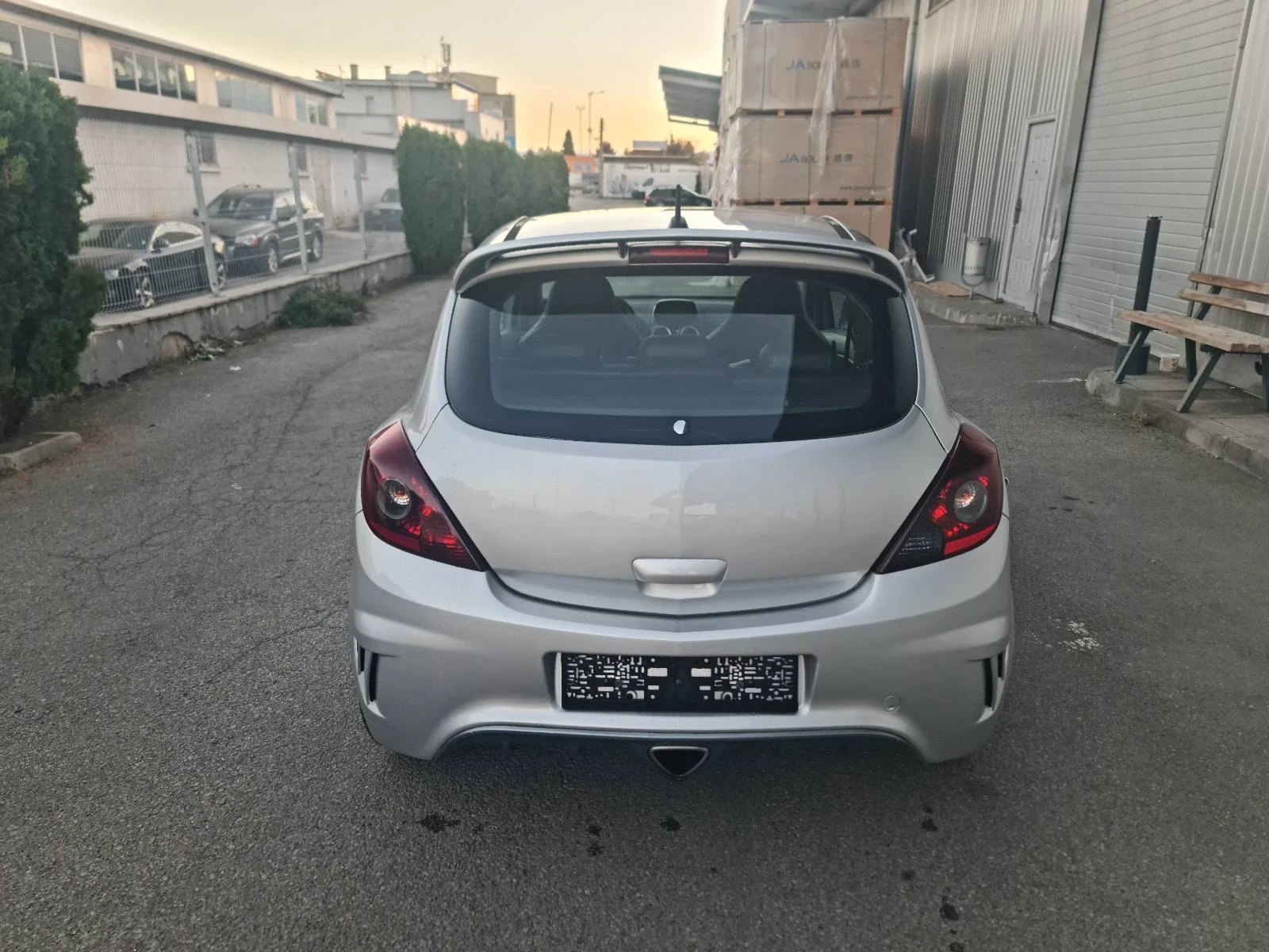 Opel Corsa OPC 1, 6 TURBO - изображение 4