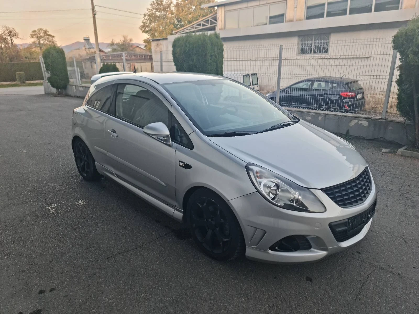 Opel Corsa OPC 1, 6 TURBO - изображение 7