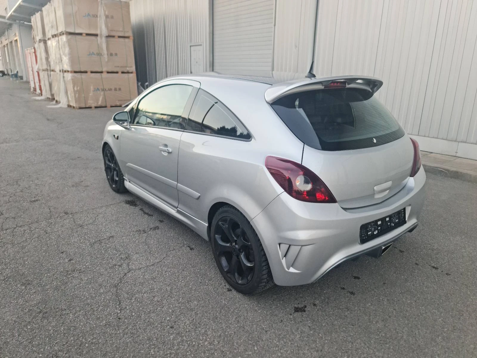 Opel Corsa OPC 1, 6 TURBO - изображение 3