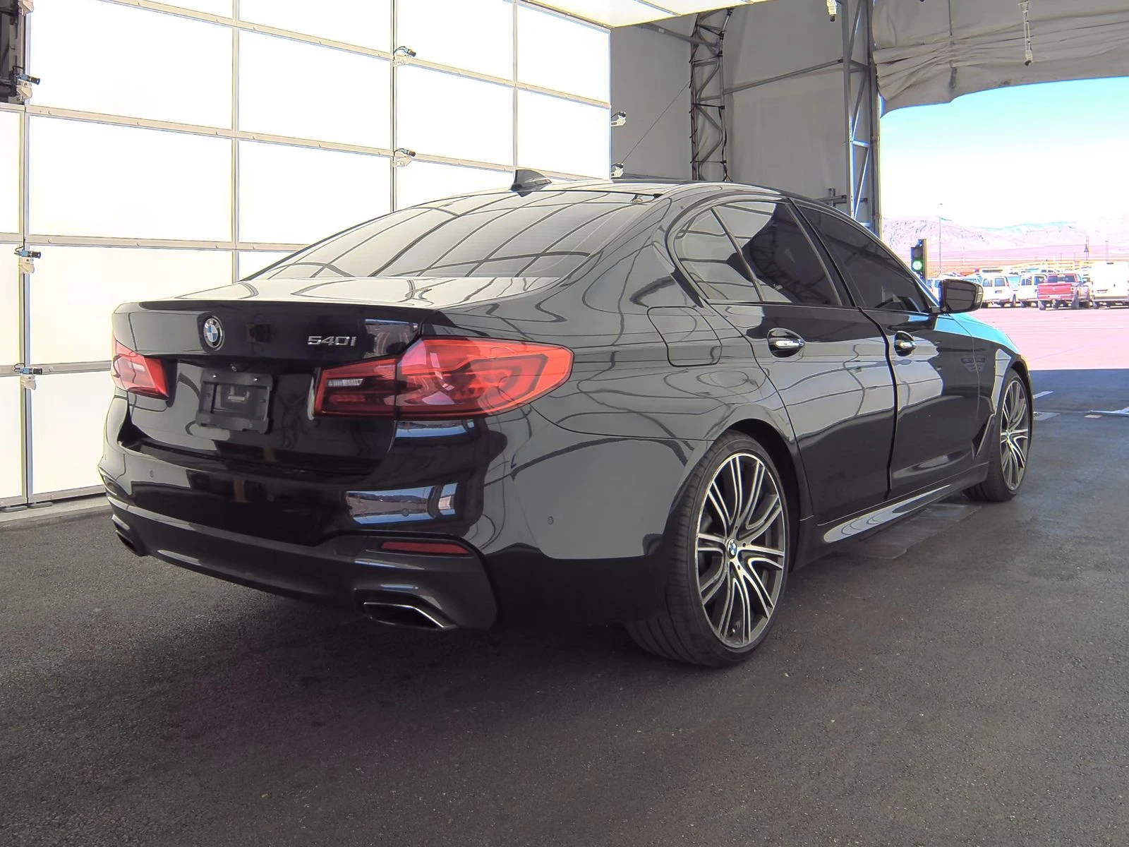 BMW 540 M-pack* дистроник* head up* вакум* М-performance*  - изображение 6