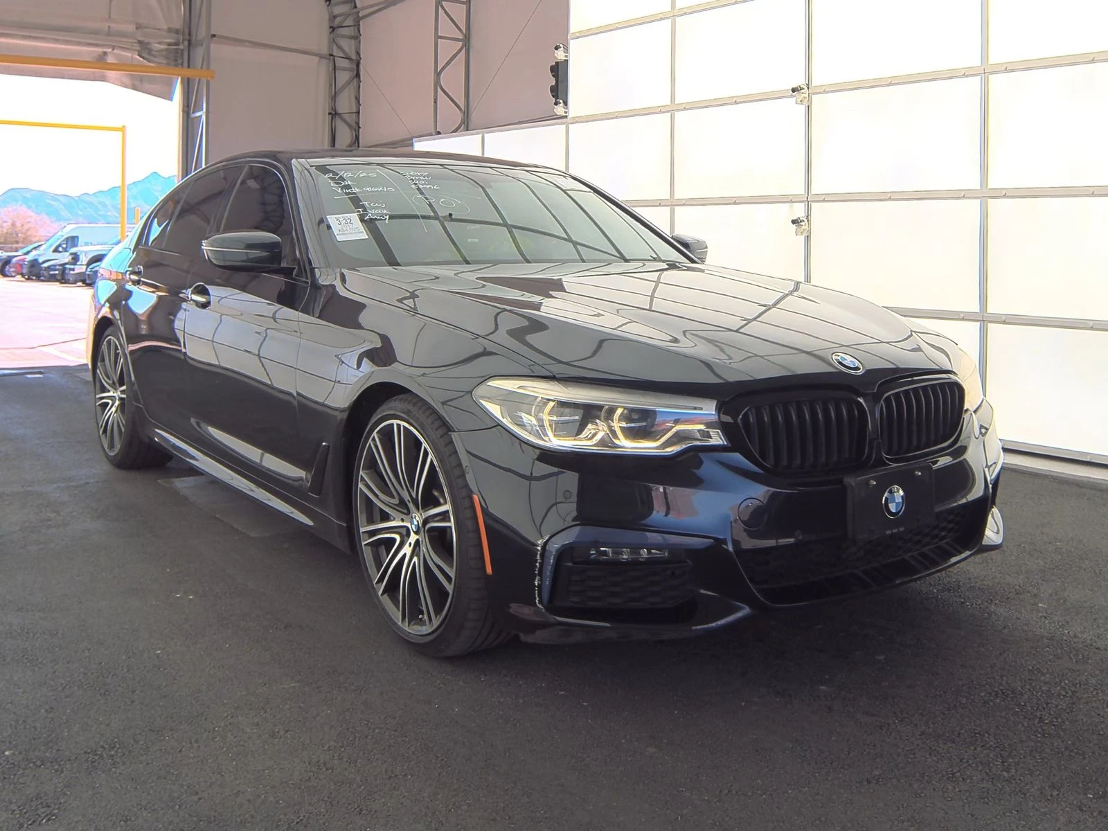 BMW 540 M-pack* дистроник* head up* вакум* М-performance*  - изображение 3
