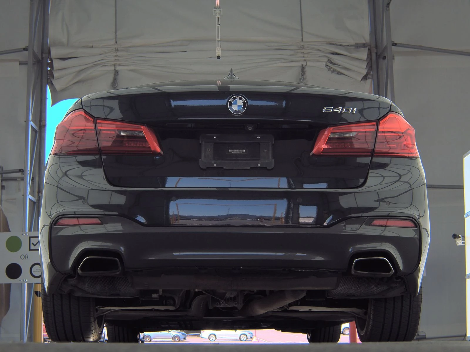BMW 540 M-pack* дистроник* head up* вакум* М-performance*  - изображение 5