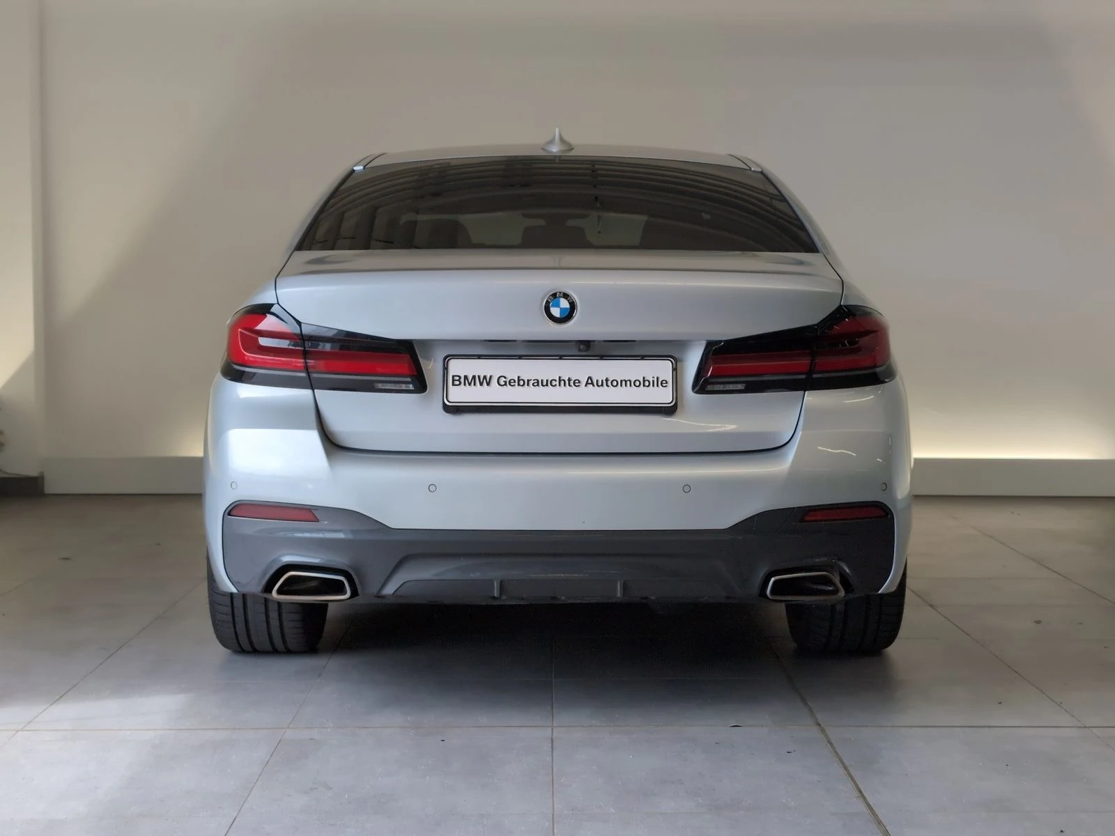 BMW 530 d xDrive M-Sport Laser/Massage/360/Nappa/HK - изображение 4