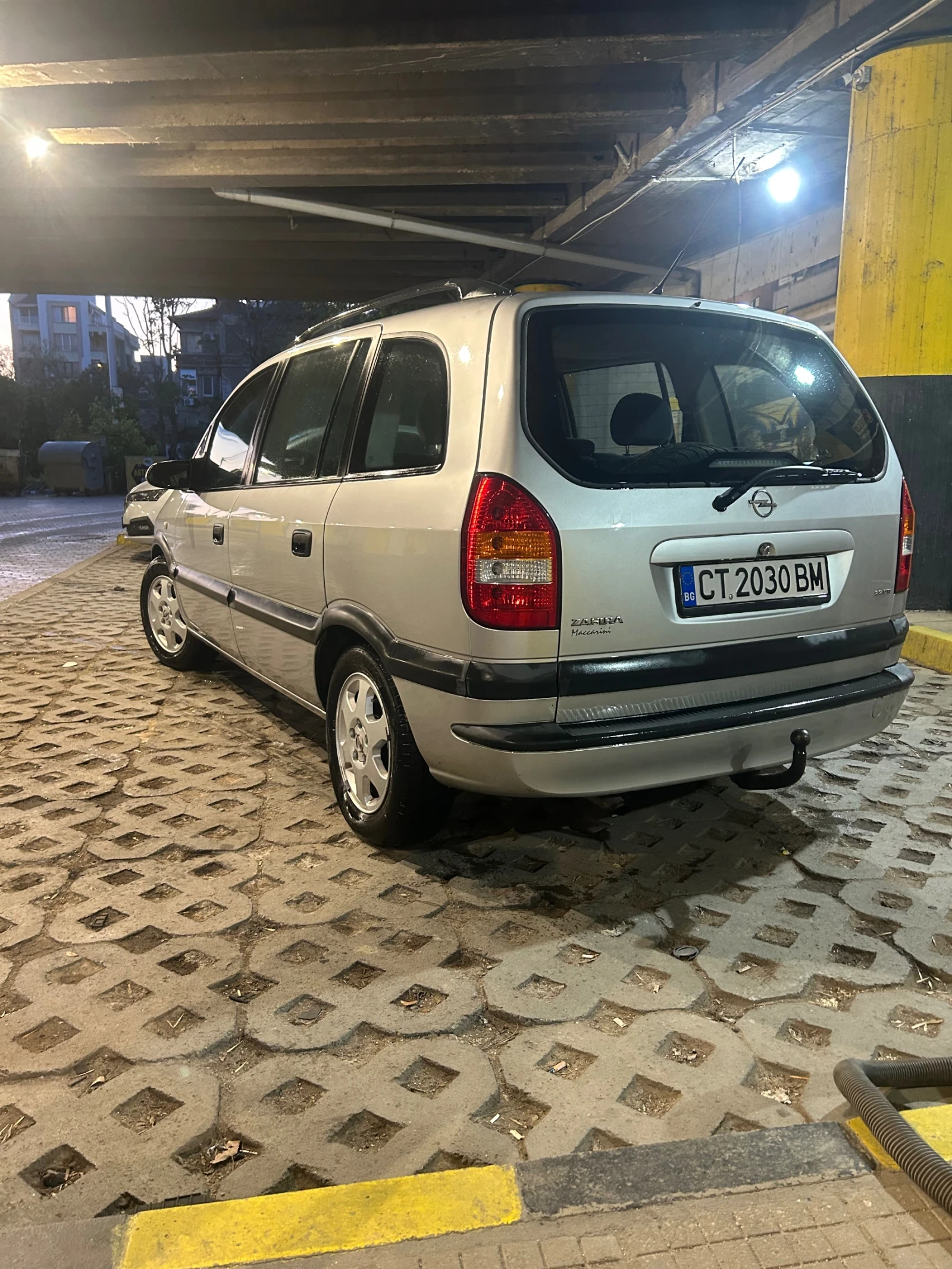 Opel Zafira 2.2 DTI   Отлично състояние + НОВИ зимни гуми! - изображение 5