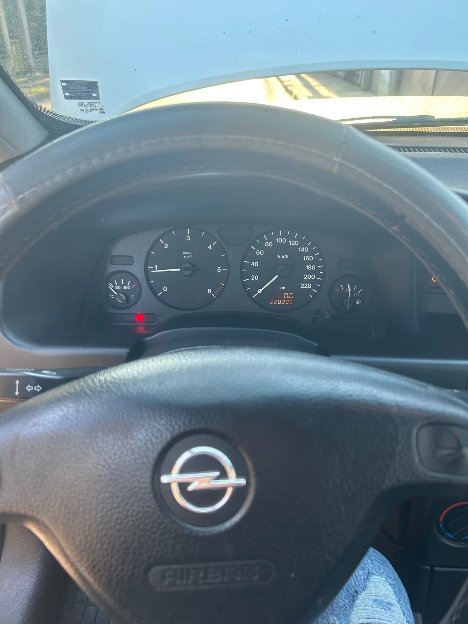 Opel Zafira 2.2 DTI   Отлично състояние + НОВИ зимни гуми! - изображение 7