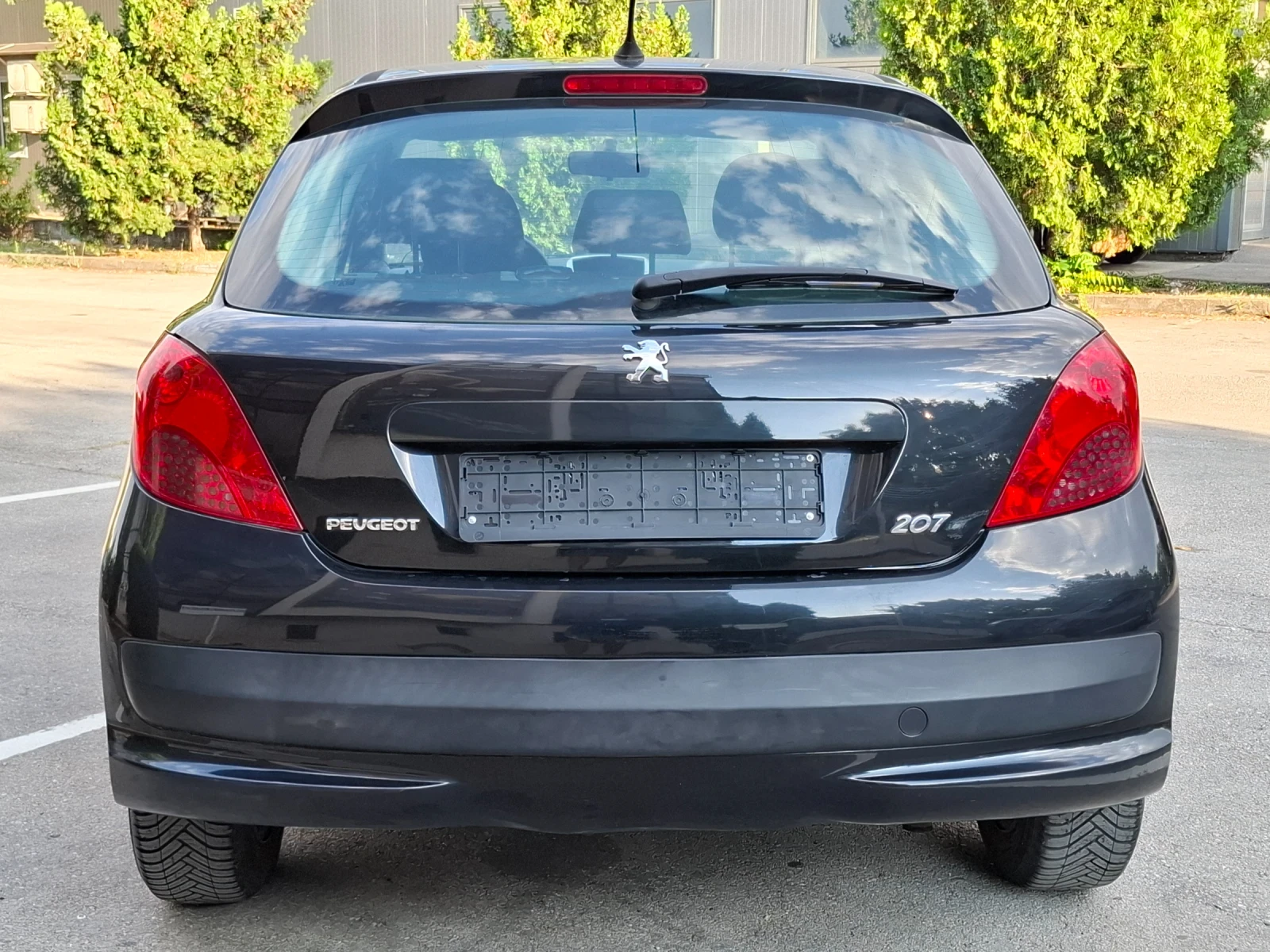 Peugeot 207 1.4i 75hp * КЛИМАТИК * ЛИЗИНГ *  - изображение 4