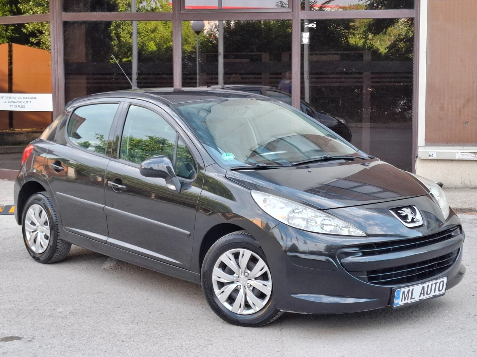Peugeot 207 1.4i 75hp * КЛИМАТИК * ЛИЗИНГ *  - изображение 10