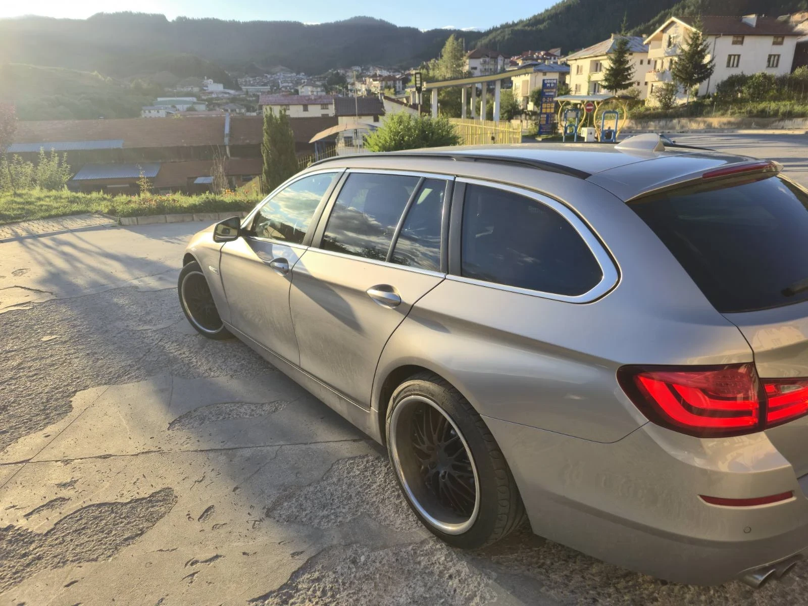 BMW 520 F11 - изображение 8