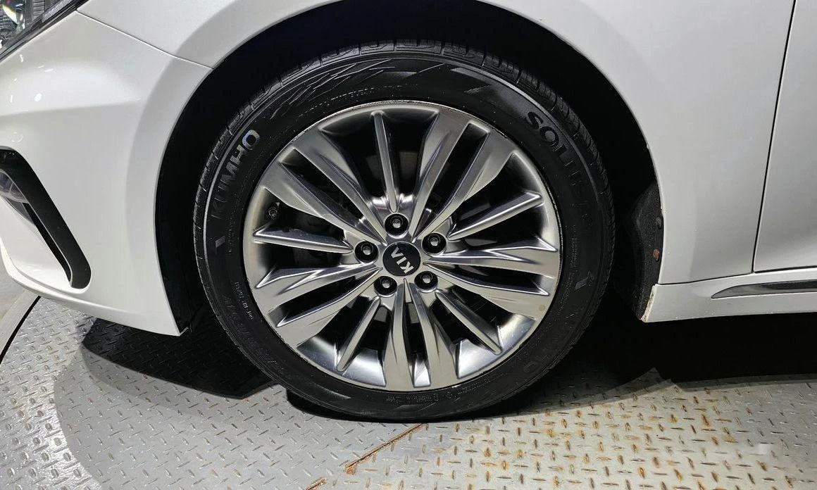 Kia K5  - изображение 5