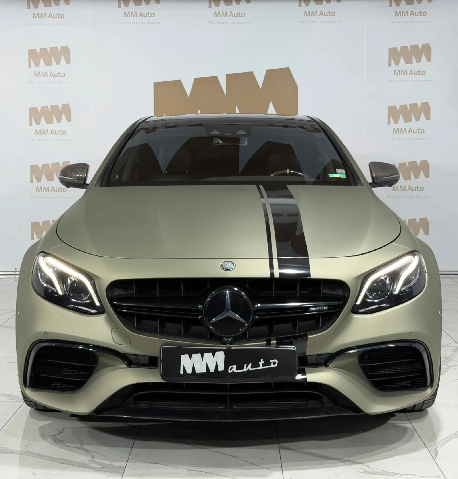 Mercedes-Benz E 63 AMG s* 4Matic* Carbon* Ceramic* HuD* Pano* Burmester - изображение 4