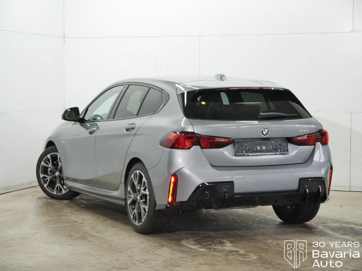 BMW 120 d M Sport Paket Steptronic - изображение 2