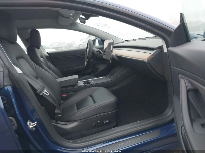 Tesla Model 3 U  U UX All Wheel Drive | Mobile.bg � ����������� 12