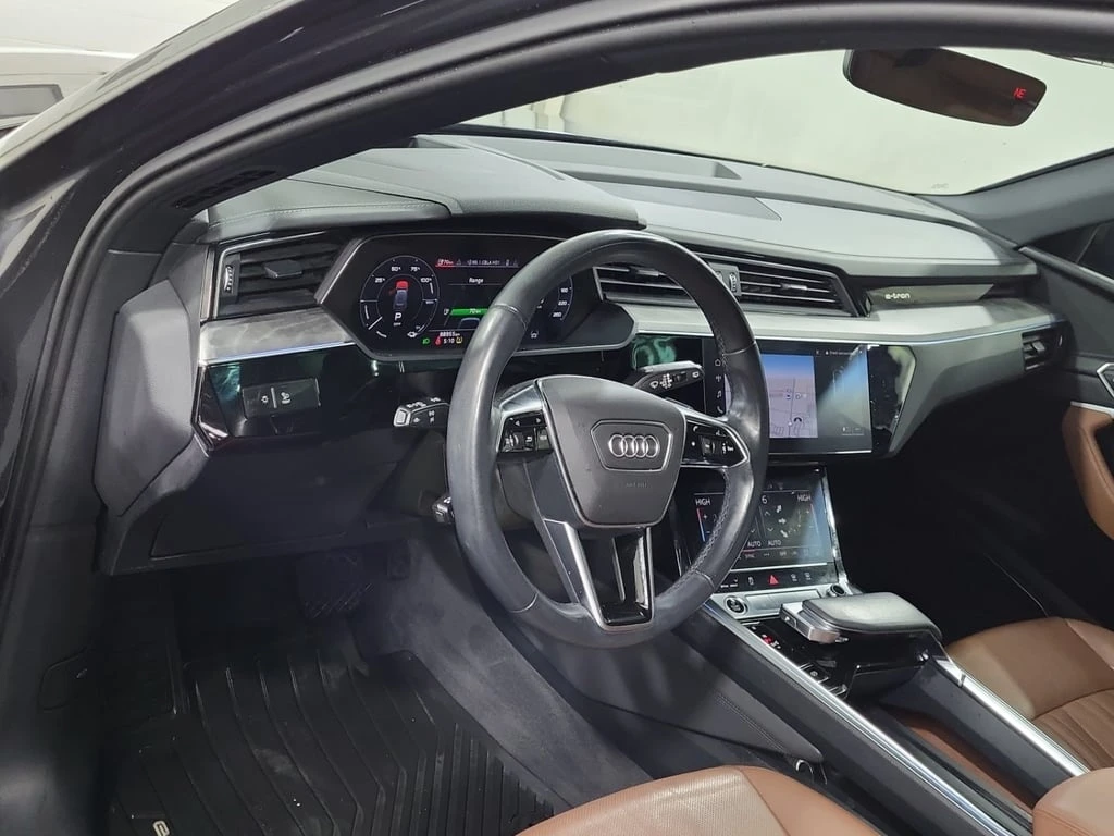 Audi E-Tron S-Line * TECHNIK * CARFAX *  - изображение 7