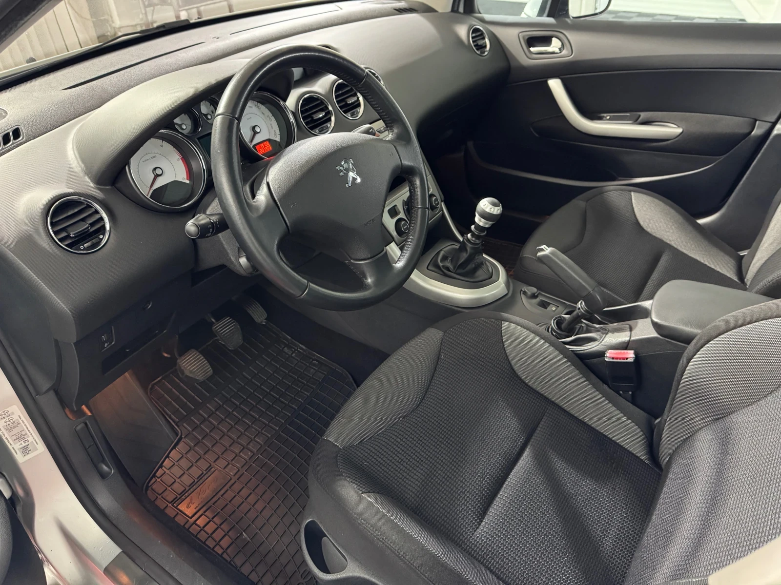 Peugeot 308 2.0 HDI 140 h.p. - 6 скорости - FELINE EDITION - изображение 8