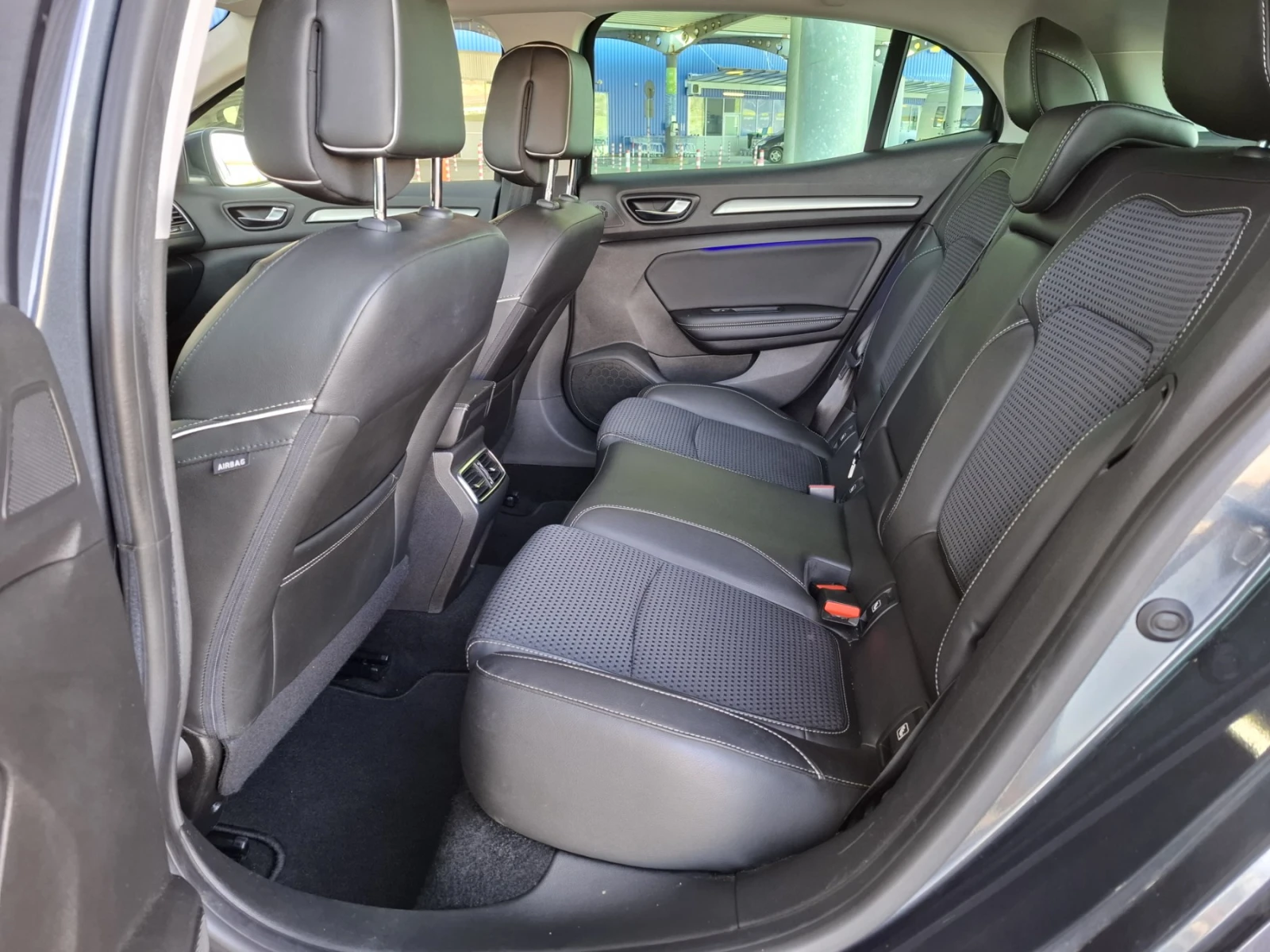 Renault Megane 1.2 TCe* BOSE* 148650�.�.* CAMERA* NAVI*  | Mobile.bg � ����������� 6