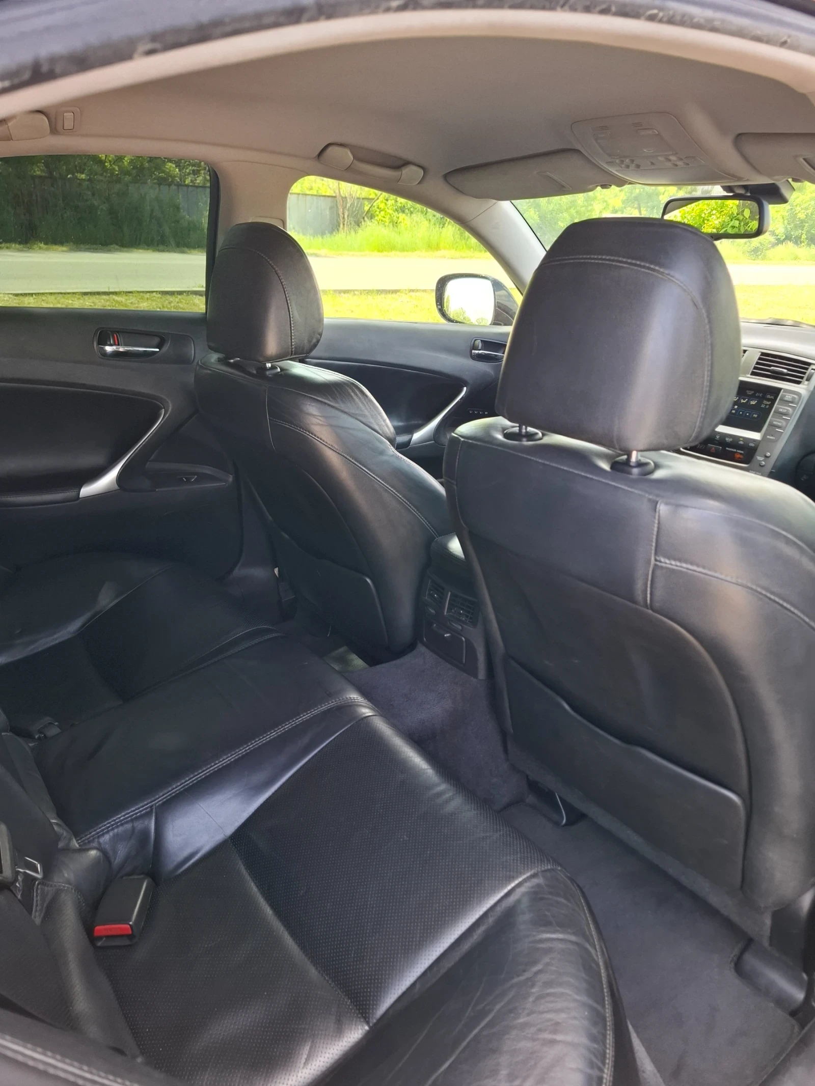 Lexus IS 220d, снимка 13 - Автомобили и джипове - 54511066
