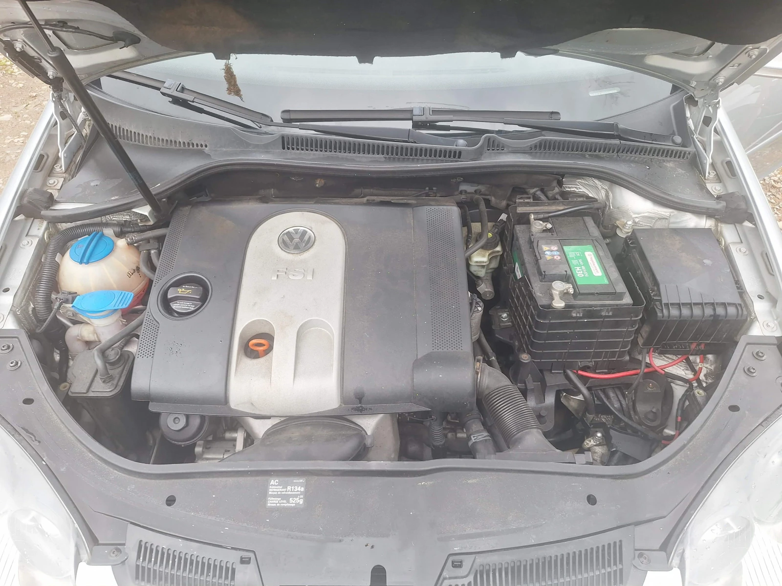 VW Golf 1.6i klima, снимка 10 - Автомобили и джипове - 54640083