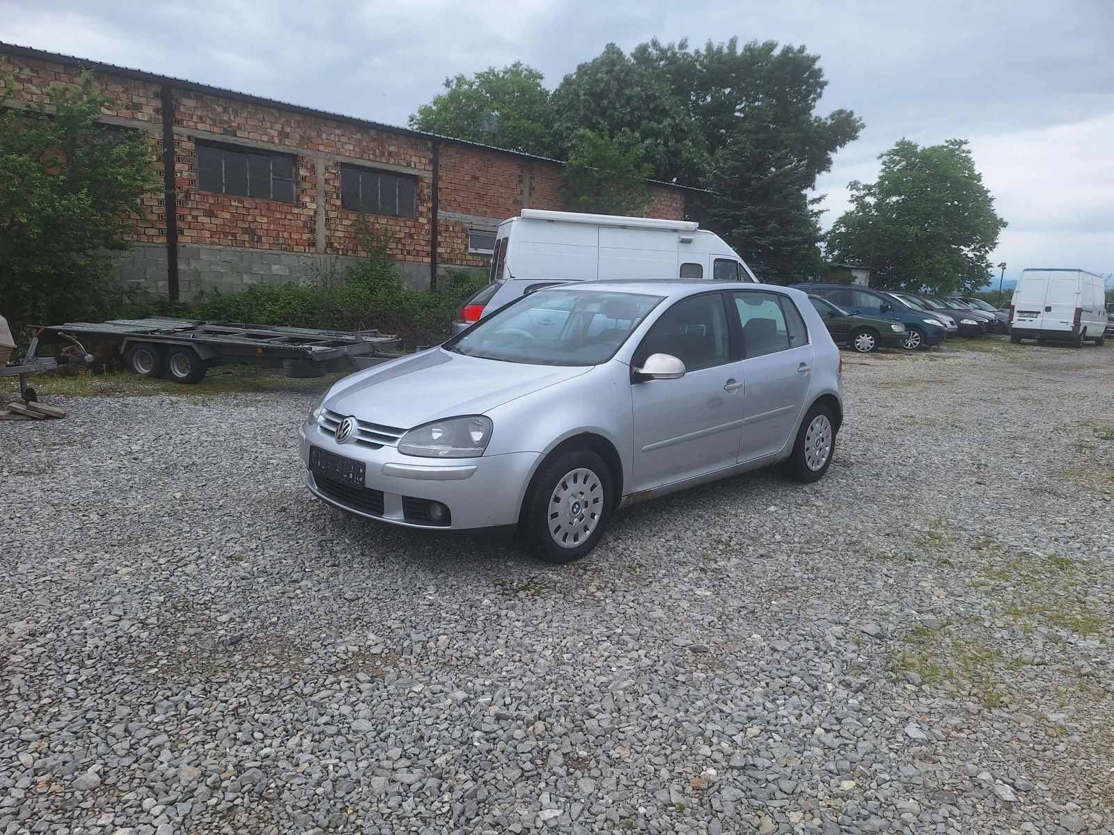 VW Golf 1.6i klima, снимка 2 - Автомобили и джипове - 54640083