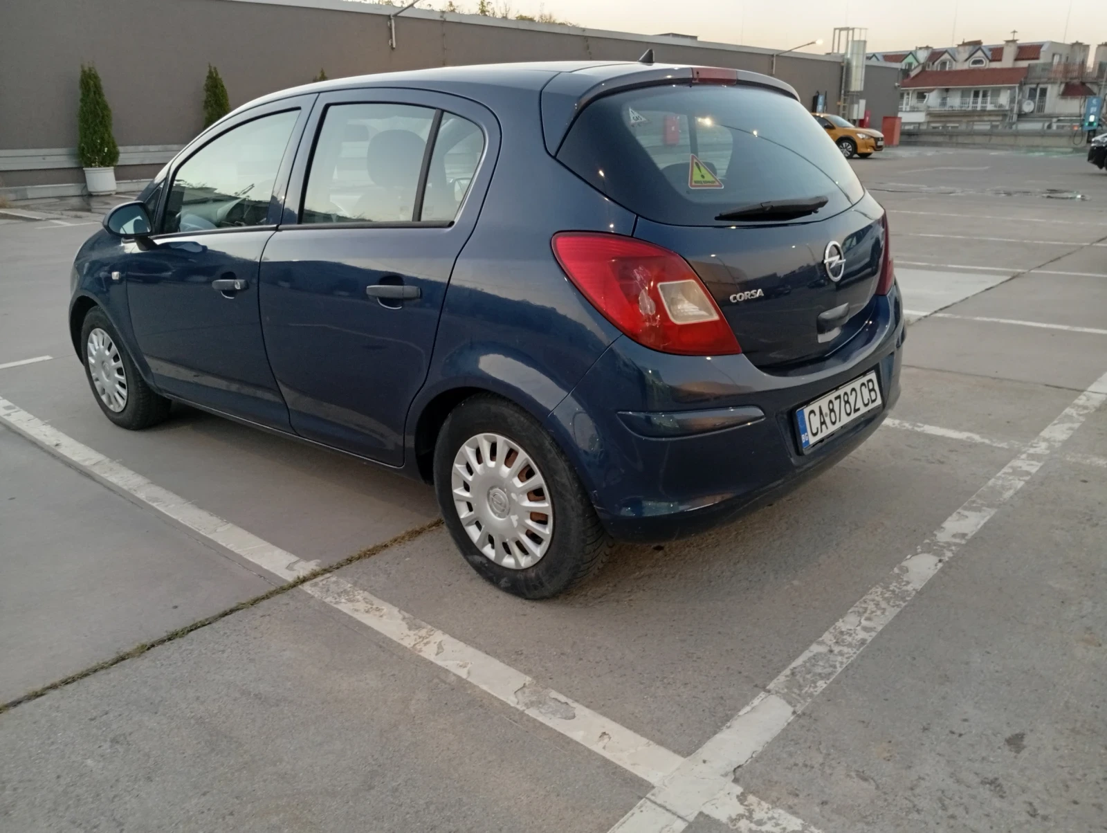 Opel Corsa 1.2 Газ инжекцион , снимка 5 - Автомобили и джипове - 54666287