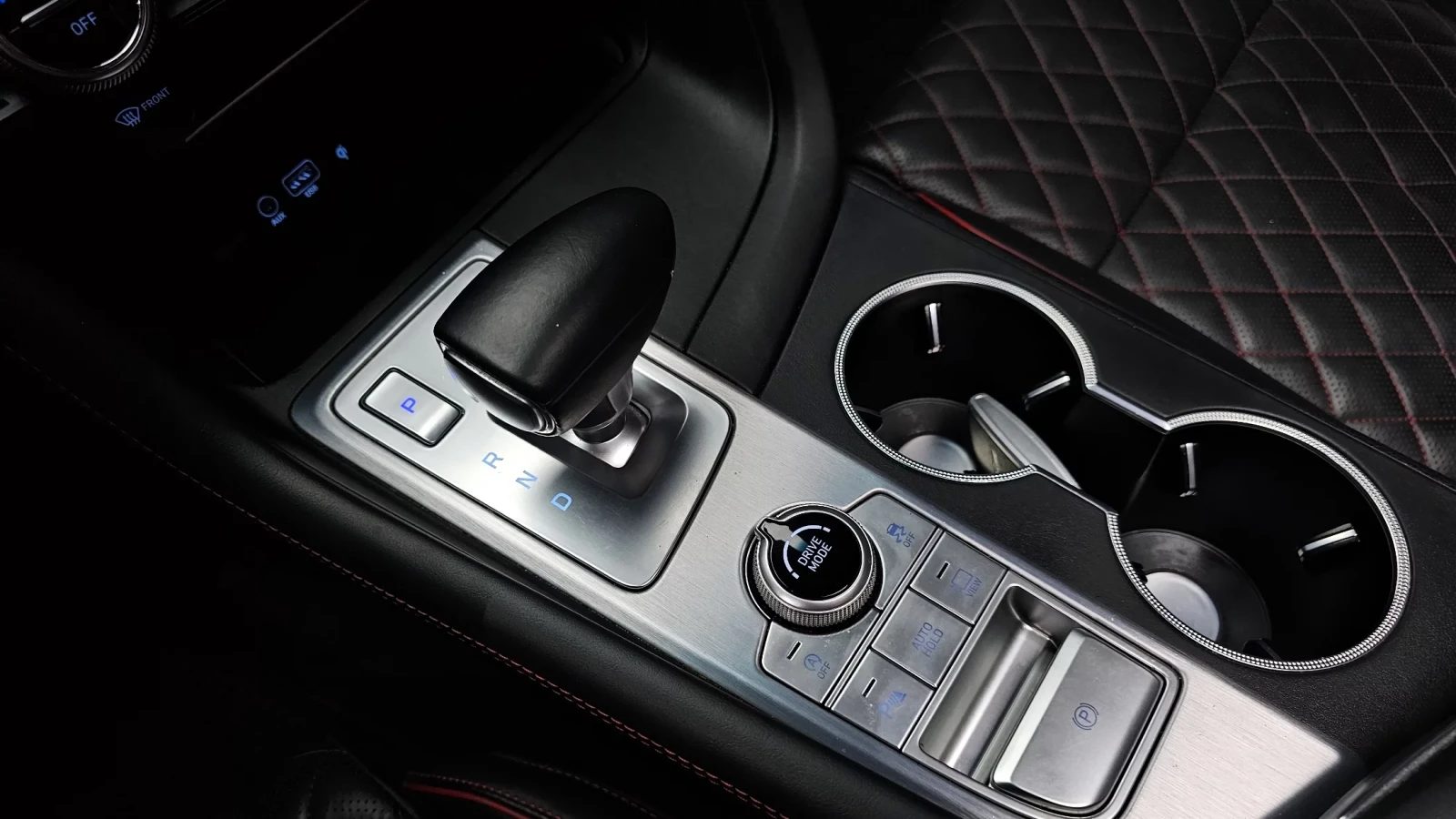 Genesis G70 3.3T Sport AWD Supreme, снимка 14 - Автомобили и джипове - 54723819